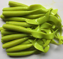 Load image into Gallery viewer, 8" CURL TAIL GRUB,STRIPED BASS,BLUES,COD,FLUKE,PIKE, MUSKY, SPEARING GREEN (15)