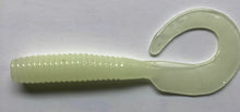 Load image into Gallery viewer, 8" CURL TAIL GRUB,STRIPED BASS,BLUES,COD,FLUKE,PIKE, MUSKY, GLOW (15)