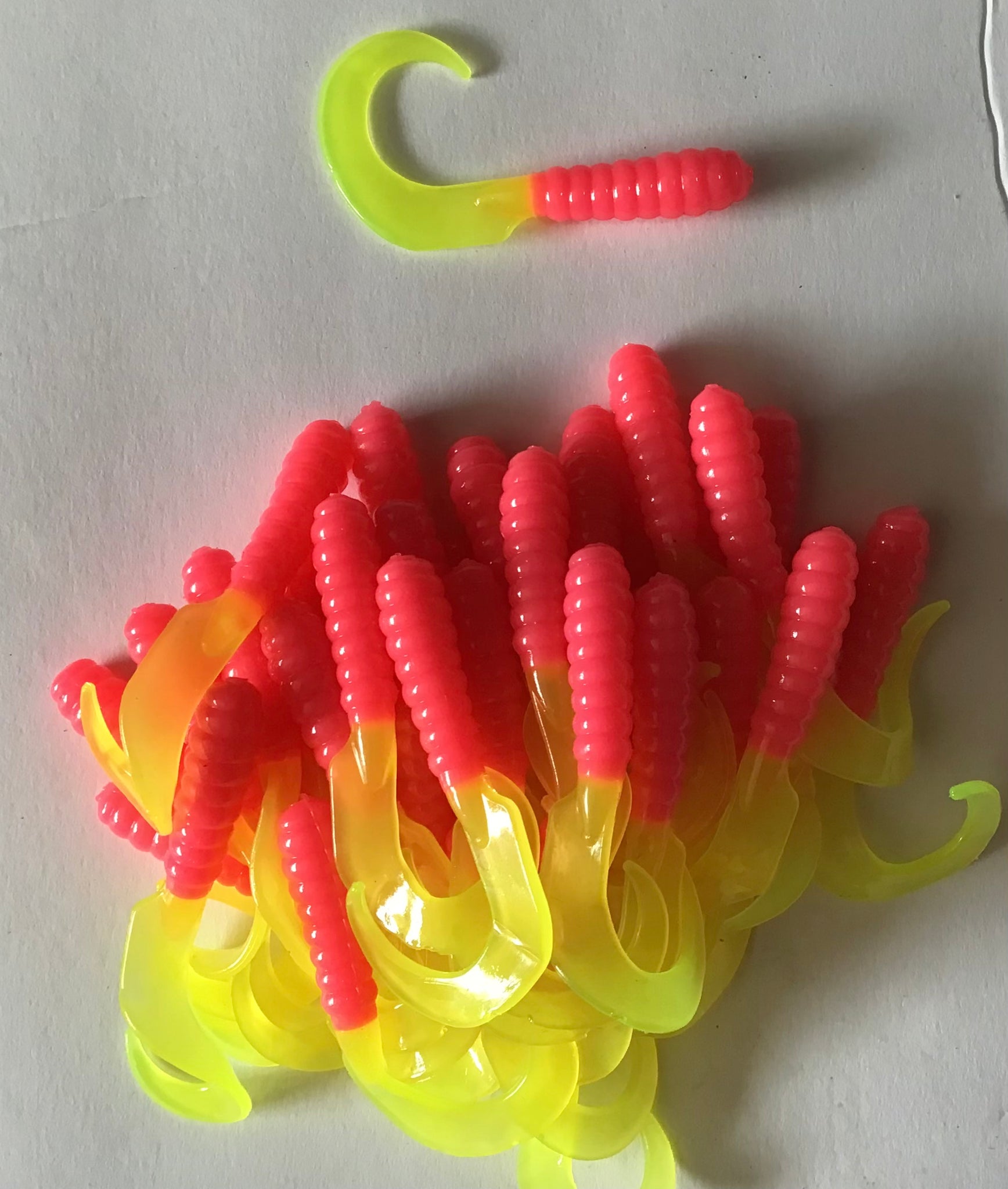 4” Curly Tail Grubs, Twister Grub, Pink & Chartreuse (100) – thewormbar