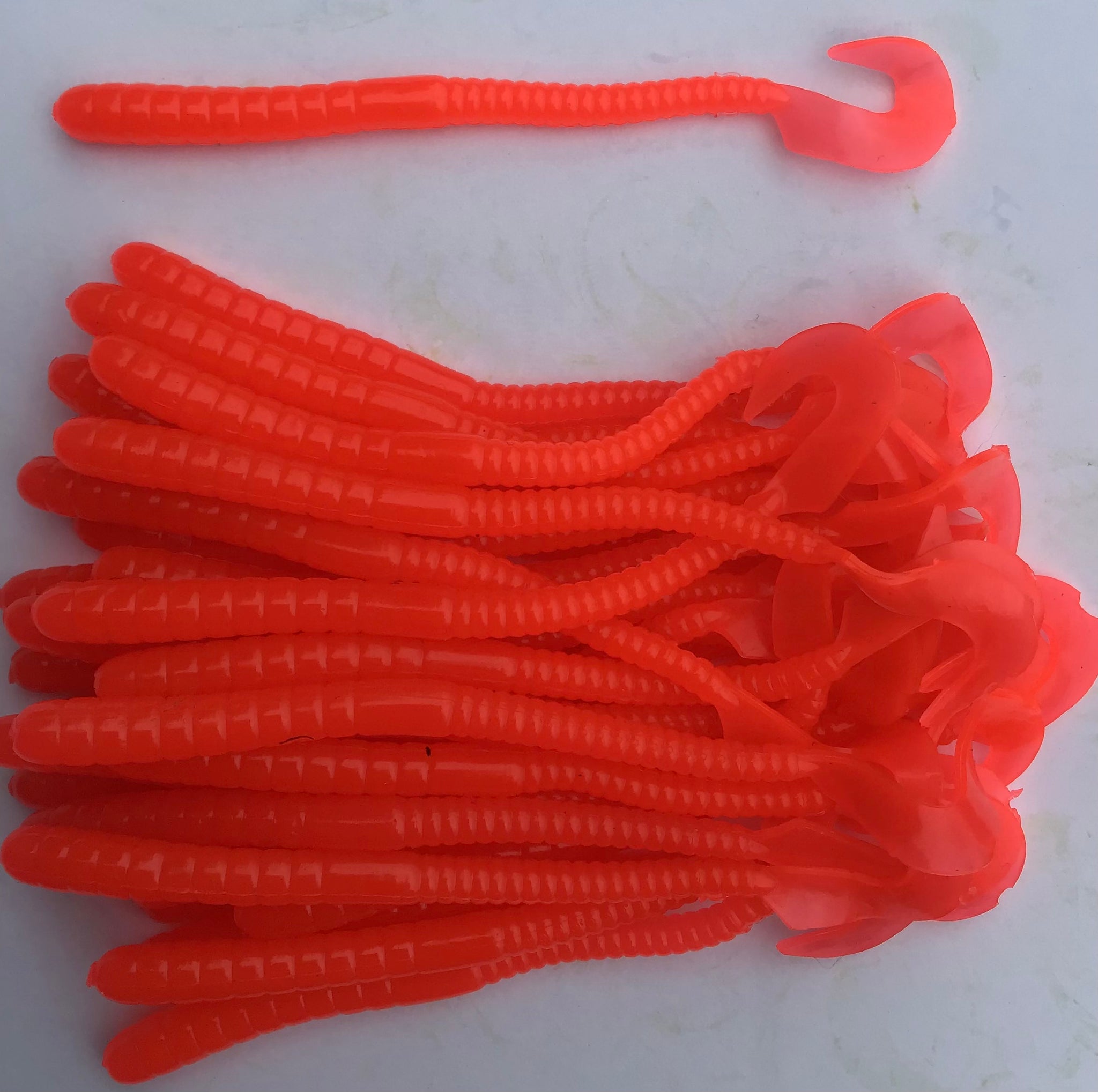 V&M 5'' Curl Tail Worms, Esche Morbide Profumate Con Sale E Grasso Di Maiale, 15 Pezzi - Foto 4
